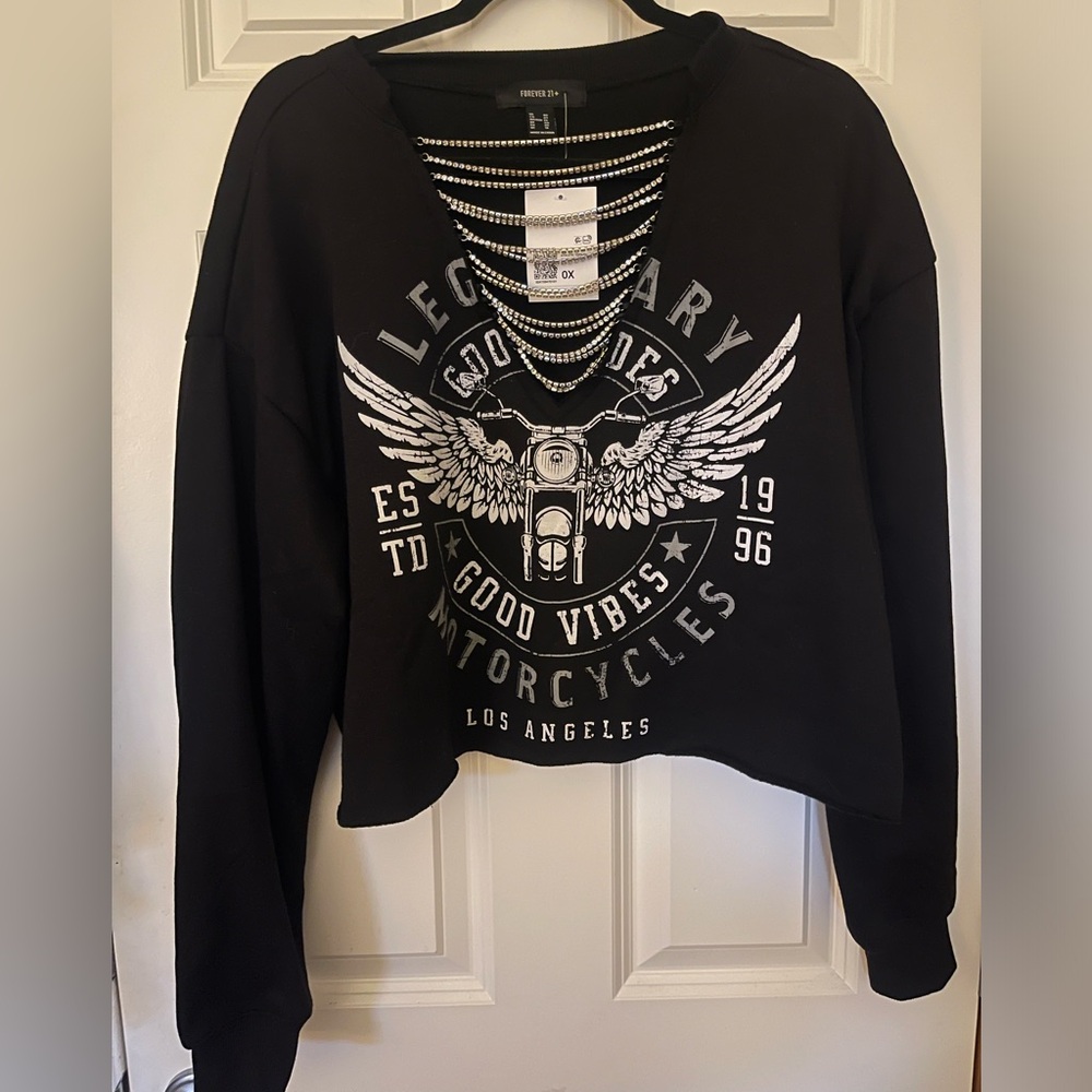 Forever 21 cropped top with chain detail *new*